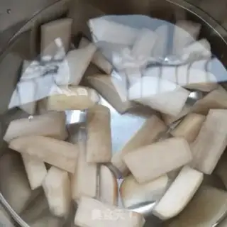 Make Sour carrots and carrots step 1