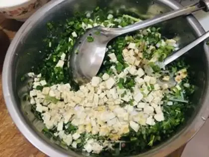 Make Soccer eggs and tofu buns step 1