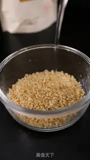 Make Plum mushrooms and rice step 0