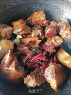 Make Red burning of pigs