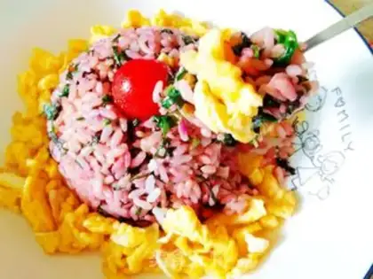 Make Eggs and rice step 6