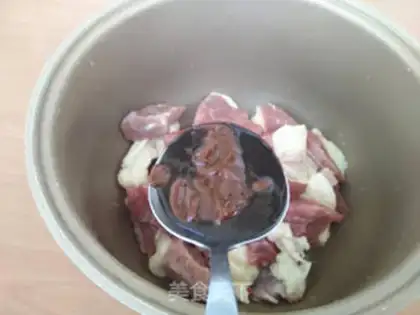 Make Beef radish step 1