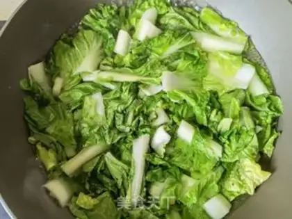 Make Olive oil and cabbage step 2