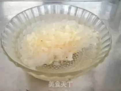 Make Peanut silver ear rice porridge step 0