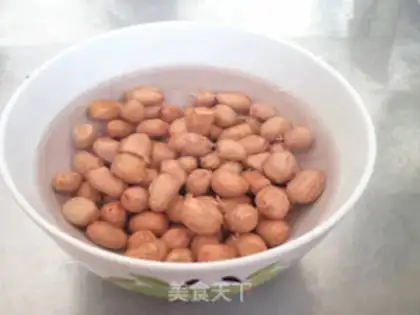 Make Peanut silver ear rice porridge step 1