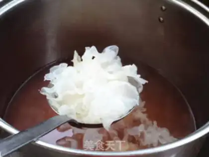 Make Peanut silver ear rice porridge step 7