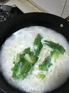 Make Onion egg noodles step 3