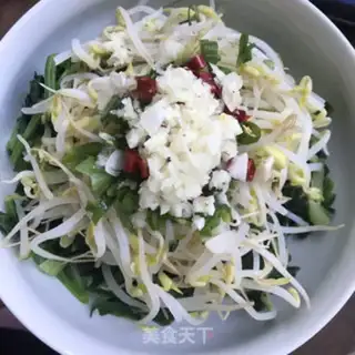 Make Spinach with bean sprouts step 5