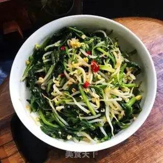 Make Spinach with bean sprouts step 7