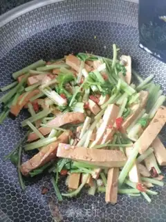 Make Celery fried beans step 6