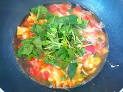 Make Spinach egg tofu soup step 3
