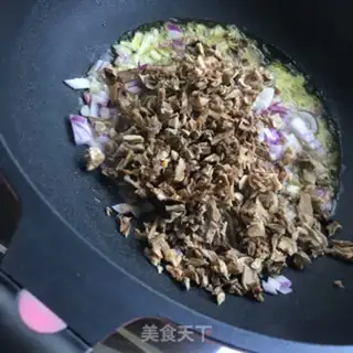 Make Puffy beef pasta step 5