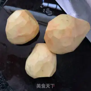 Make Scratch the potatoes step 0