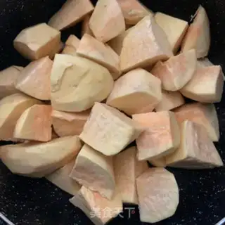 Make Scratch the potatoes step 1