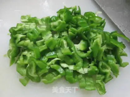 Make Scrambled with frowned peppers and beans step 3