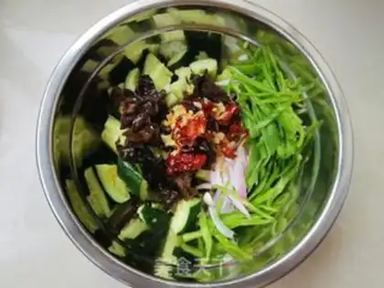 Make The cucumber platters step 1