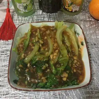 Make Garlic gravy step 7