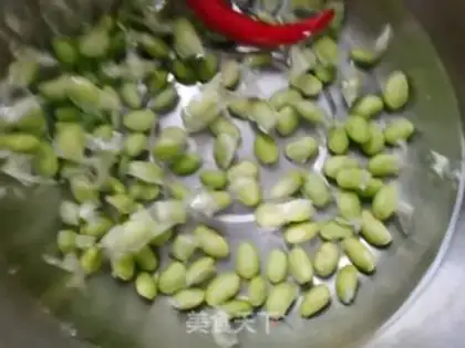 Make Soybeans fried sausage step 0