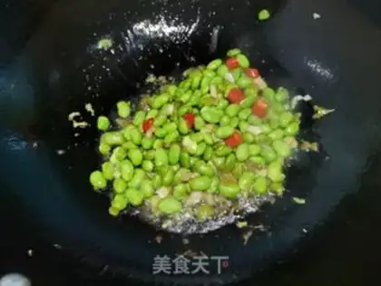 Make Soybeans fried sausage step 5