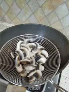 Make Smelt of egg meat step 4