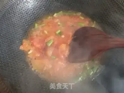 Make Clothes and tomato noodles step 3