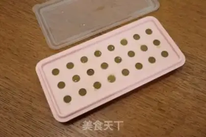 Make Strawberry mango orange ice step 9