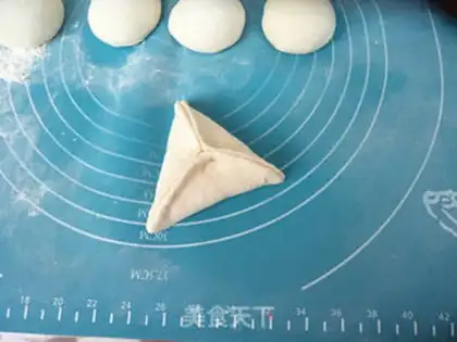 Make Sugar Triangle step 6