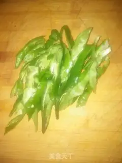 Make Cream peppers and eggs step 1