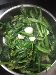 Make Garlic rinds step 3