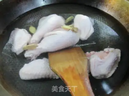 Make Sour plum soup in the wings step 1