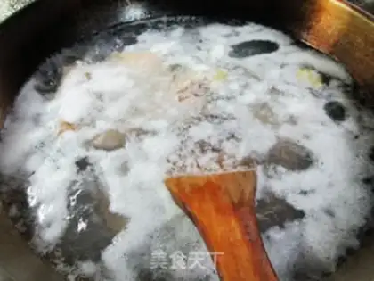 Make Sour plum soup in the wings step 2