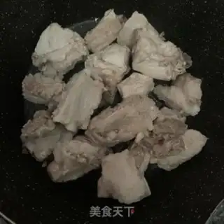 Make Bone-breed belly soup step 0