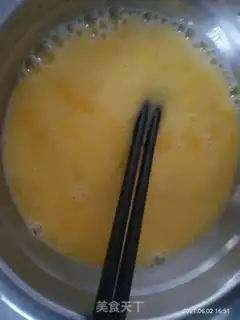 Make Tomato fried eggs step 0
