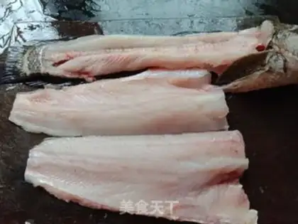 Make Tomato black fish step 1