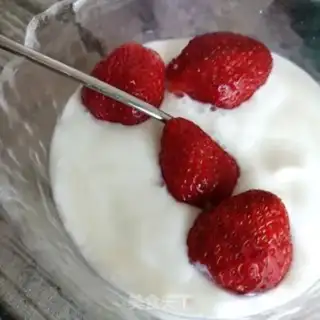 Make Strawberry oatmeal step 4