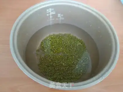 Make Green bean pumpkin porridge step 1