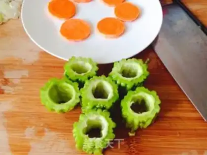 Make Meat made of bitter melons step 1