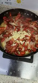 Make Garlic lobster step 4