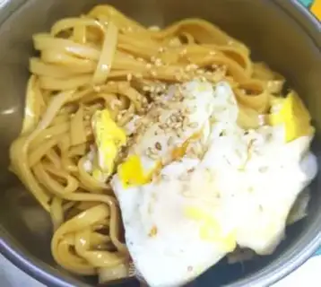 Make Onion noodles step 7