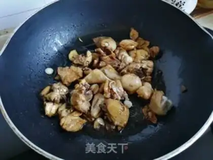 Make Chicken leg and potatoes step 3