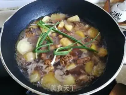 Make Chicken leg and potatoes step 5