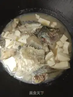 Make Fish bone tofu soup step 4
