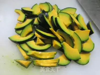 Make Clear the betel pumpkin step 2