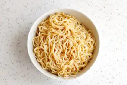 Make Toon sauce noodles step 2