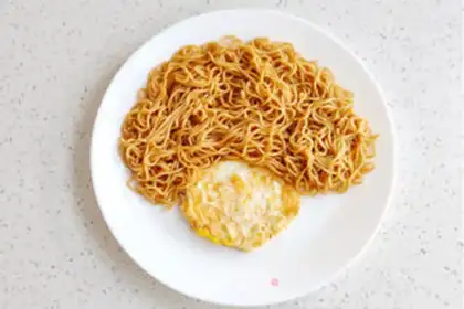 Make Toon sauce noodles step 5