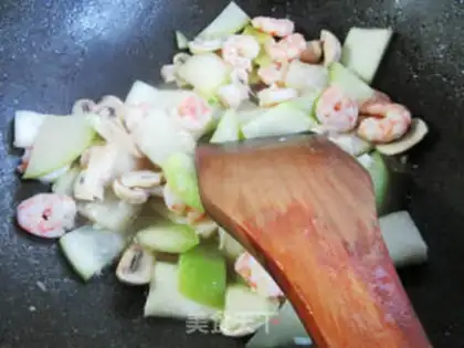 Make Froggy shrimp step 12