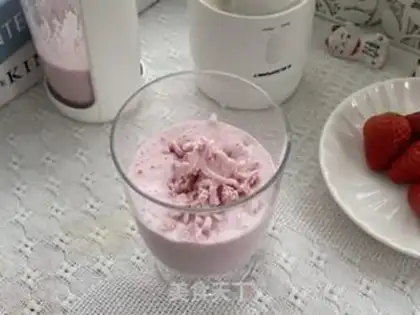 Make Strawberry shakes step 5