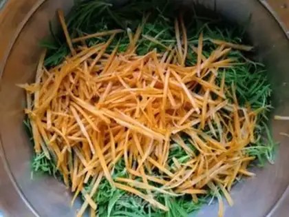 Make Carrot steamed broom seed step 1