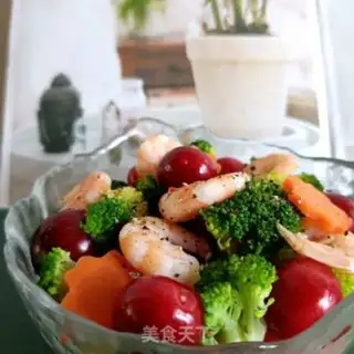 Make Shrimp salad step 19