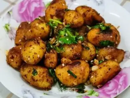 Make Spicy little potatoes step 10